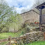 La Gurueba, Frente Rio Y Cascada *