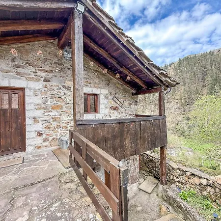 Casa vacanze La Gurueba, Frente Rio Y Cascada *