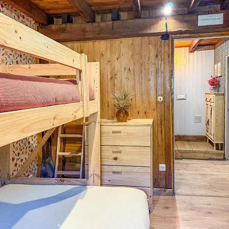 La Gurueba, Frente Rio Y Cascada 度假居 *