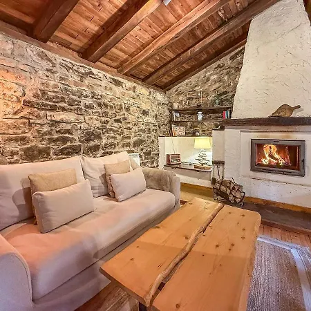 La Gurueba, Frente Rio Y Cascada 度假居 *