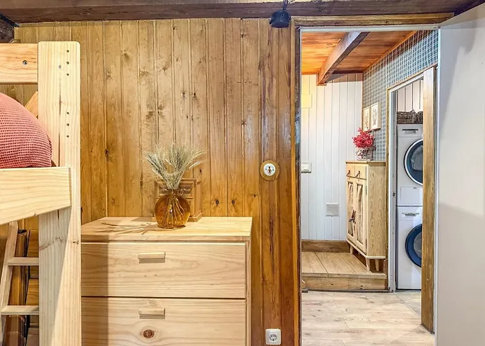 La Gurueba, Frente Rio Y Cascada