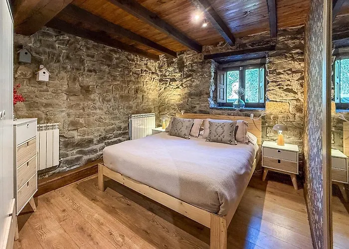 La Gurueba, Frente Rio Y Cascada Hébergement de vacances Vega de Pas