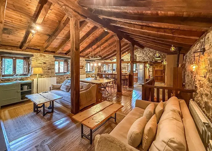 La Gurueba, Frente Rio Y Cascada