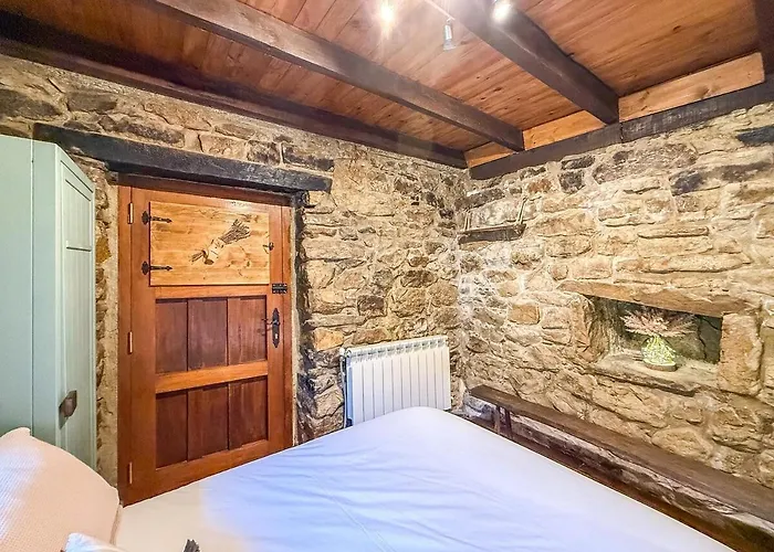 La Gurueba, Frente Rio Y Cascada Hébergement de vacances Vega de Pas