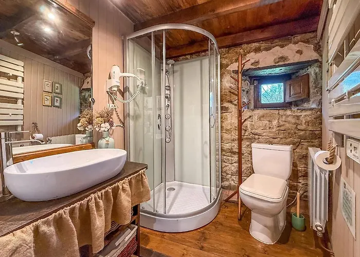 La Gurueba, Frente Rio Y Cascada Hébergement de vacances Vega de Pas