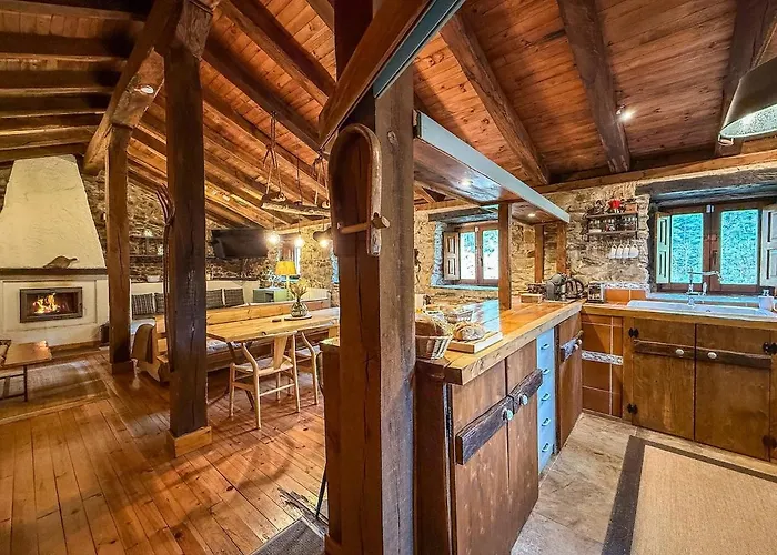 Hébergement de vacances La Gurueba, Frente Rio Y Cascada Vega de Pas